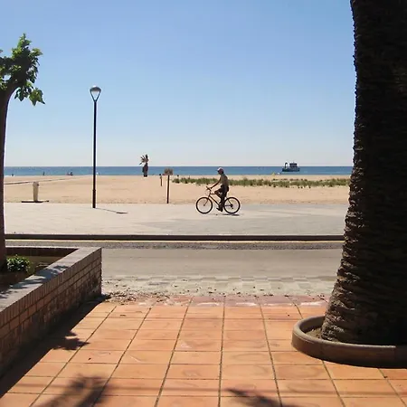 At011 Primera Linea Con Piscina * Torredembarra
